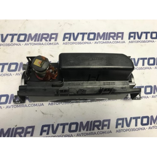  Пепельница Ford Focus 2 2005-2010 7S71A04788AD
